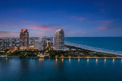 100 S Pointe Drive Miami Beach FL 33139