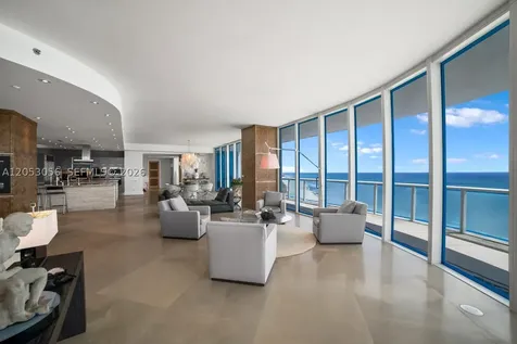100 S Pointe Drive Miami Beach FL 33139