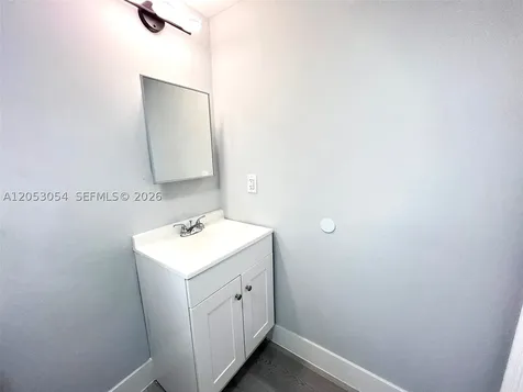 5200 NW 26th Avenue Miami FL 33142