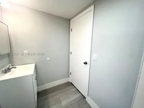 5200 NW 26th Avenue Miami FL 33142