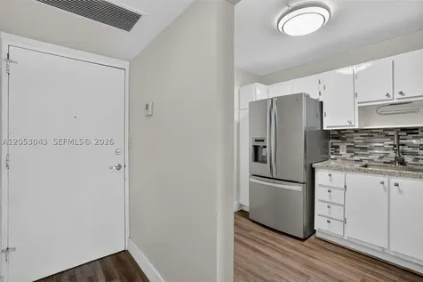 1228 West Avenue Miami Beach FL 33139