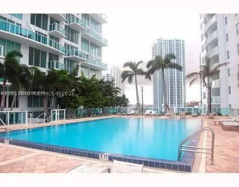 41 SE 5th Street Miami FL 33131