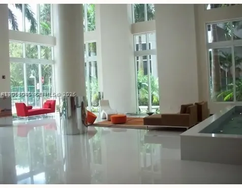 41 SE 5th Street Miami FL 33131