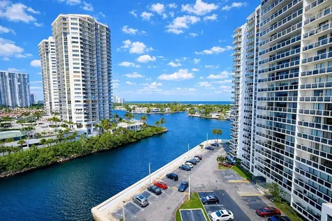 20505 E Country Club Drive Aventura FL 33180