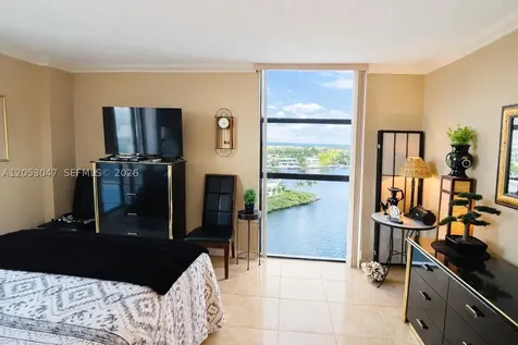 20505 E Country Club Drive Aventura FL 33180