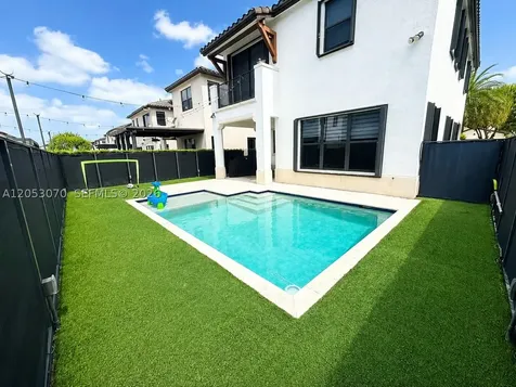 3258 W 99th Place Hialeah FL 33018