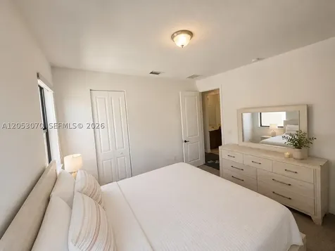 3258 W 99th Place Hialeah FL 33018
