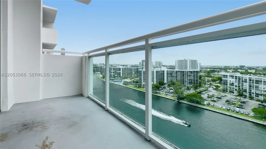 3000 S Ocean Drive Hollywood FL 33019