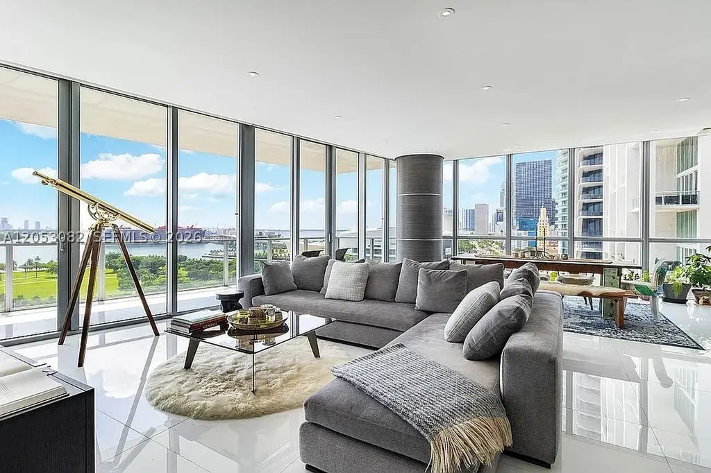 1100 Biscayne Boulevard Miami FL 33132