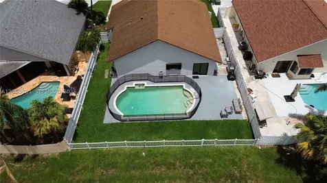 22738 Pickerel Circle Boca Raton FL 33428