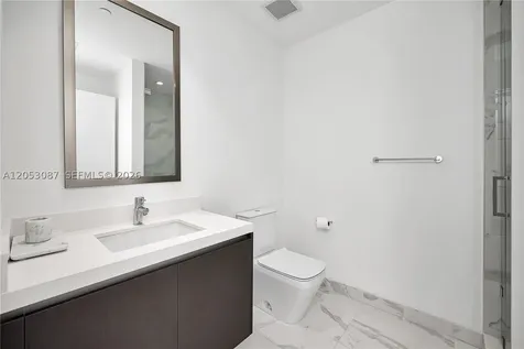 851 NE 1st Avenue Miami FL 33132