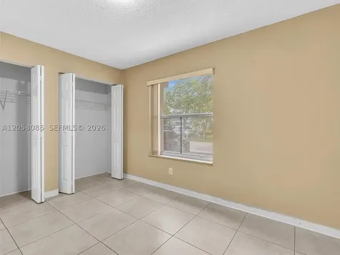 7249 NW 1st Manor Plantation FL 33317