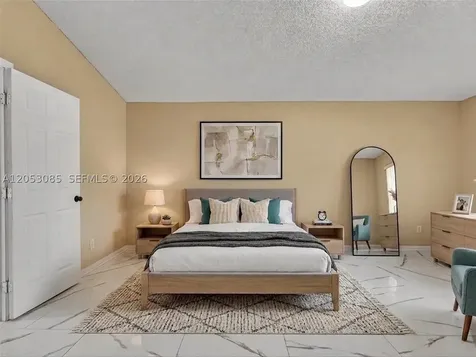 7249 NW 1st Manor Plantation FL 33317