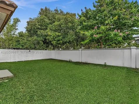 7249 NW 1st Manor Plantation FL 33317