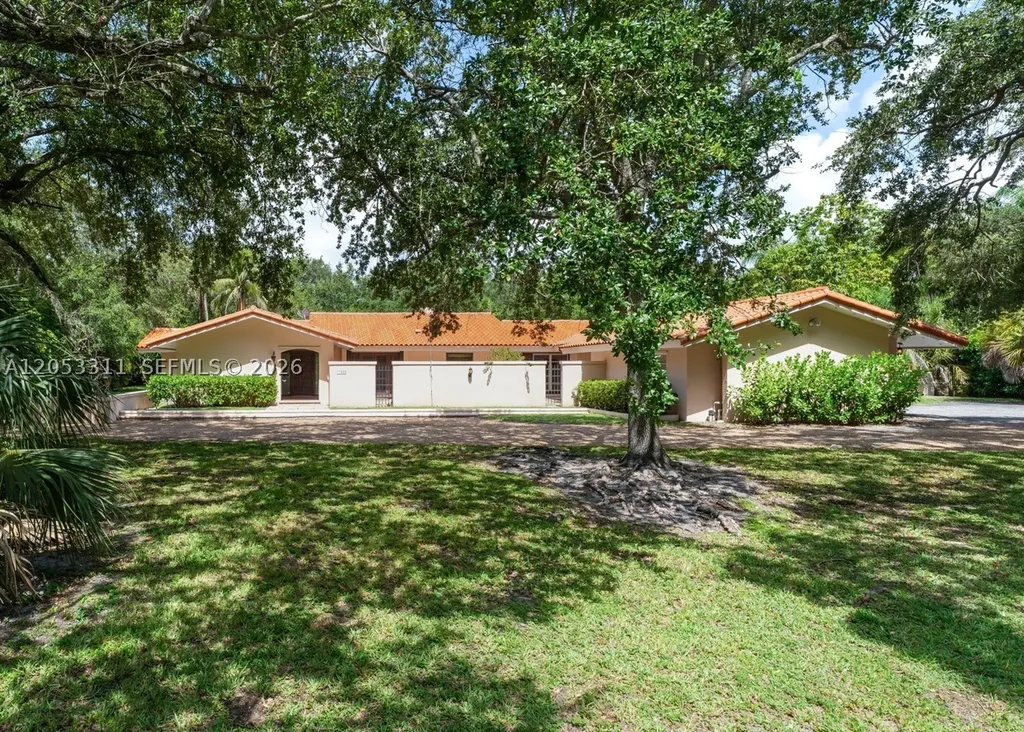 11950 SW 67 Court Pinecrest FL 33156