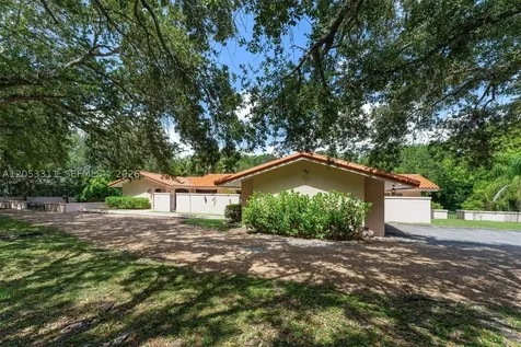 11950 SW 67 Court Pinecrest FL 33156