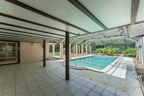 11950 SW 67 Court Pinecrest FL 33156