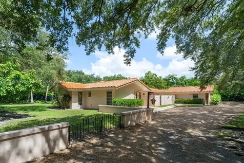 11950 SW 67 Court Pinecrest FL 33156