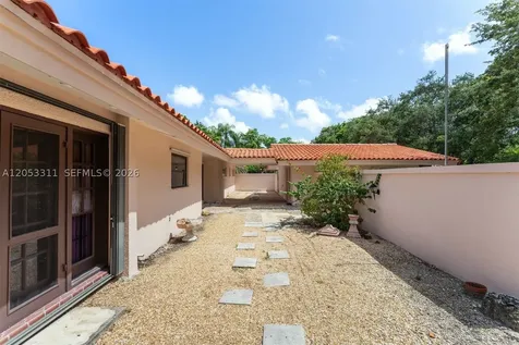 11950 SW 67 Court Pinecrest FL 33156