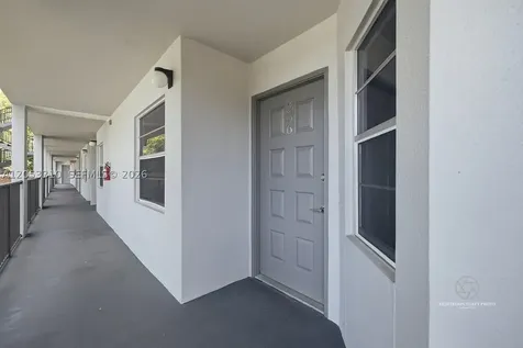 1351 SW 125th Avenue Pembroke Pines FL 33027