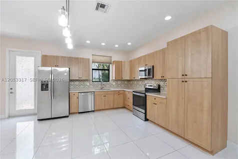 20914 NW 1st Drive Pembroke Pines FL 33029