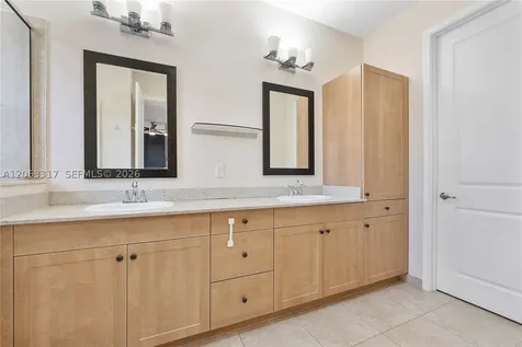 20914 NW 1st Drive Pembroke Pines FL 33029