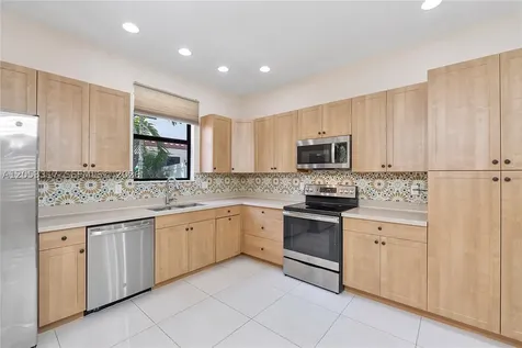 20914 NW 1st Drive Pembroke Pines FL 33029