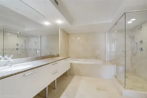 17201 Collins Avenue Sunny Isles Beach FL 33160