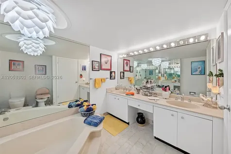 4000 Towerside Terrace Miami FL 33138