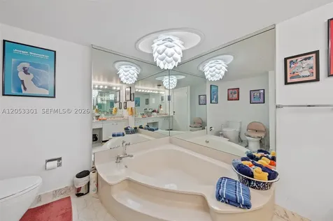 4000 Towerside Terrace Miami FL 33138