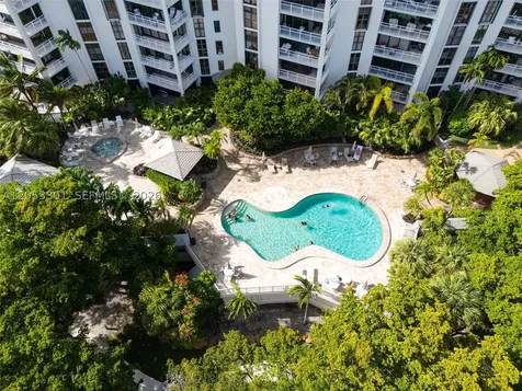 4000 Towerside Terrace Miami FL 33138