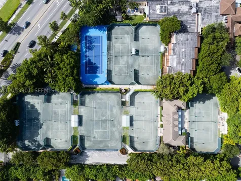 4000 Towerside Terrace Miami FL 33138