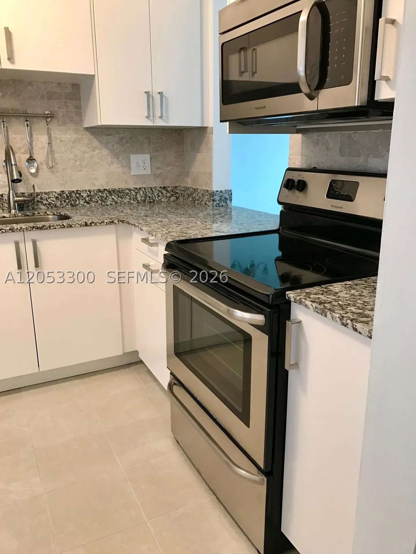 2200 Park Lane Hollywood FL 33021