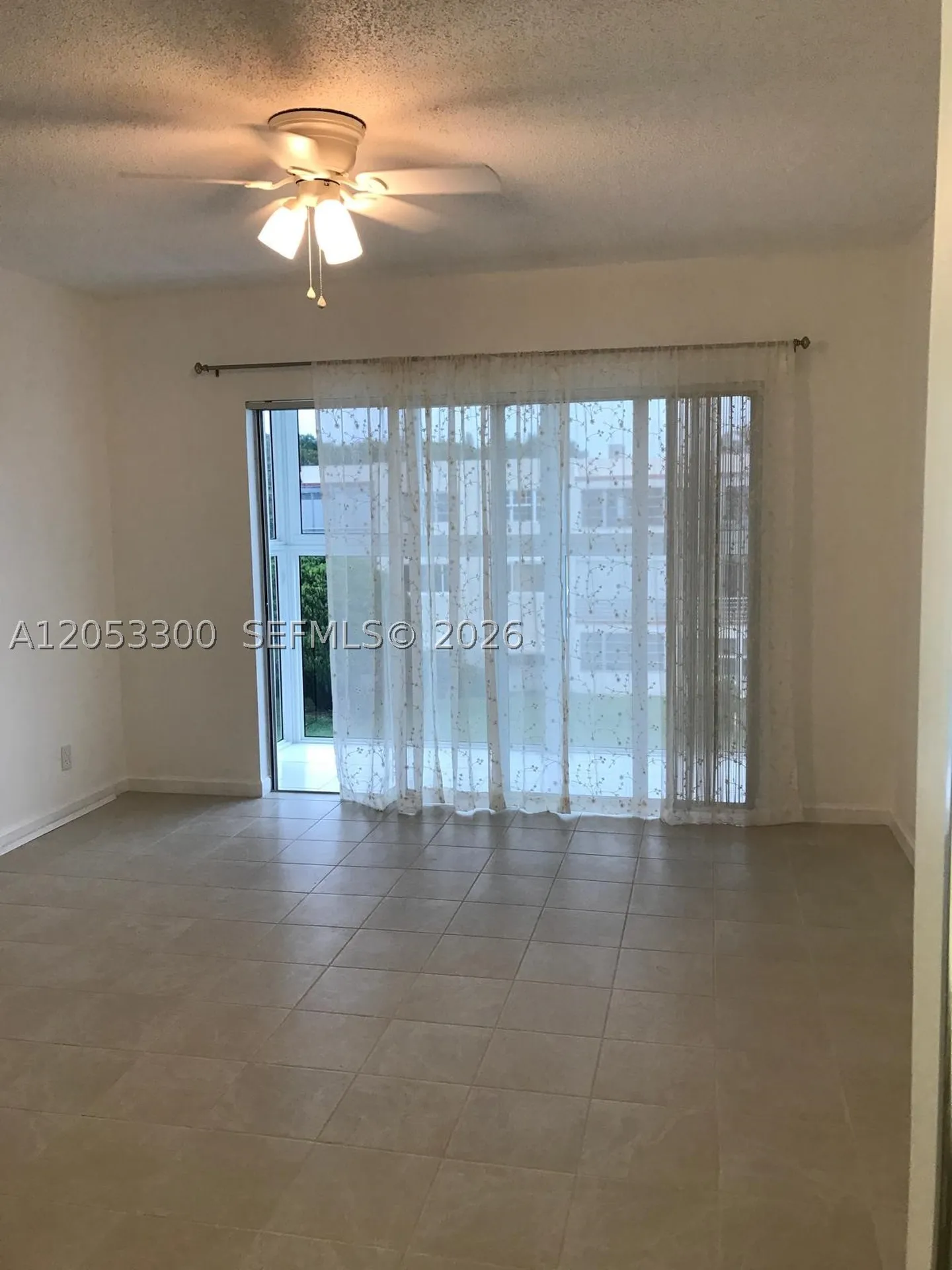 2200 Park Lane Hollywood FL 33021