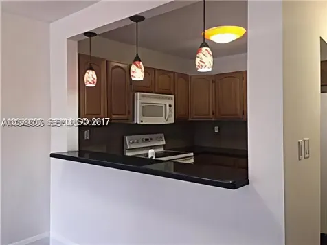 8185 NW 7th Street Miami FL 33126