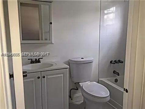 8185 NW 7th Street Miami FL 33126