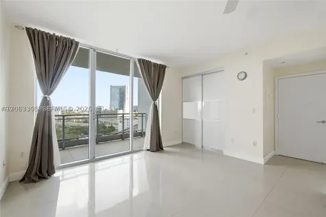 90 SW 3rd Street Miami FL 33130