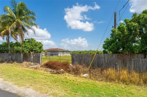 320XX SW 217 Avenue Homestead FL 33030