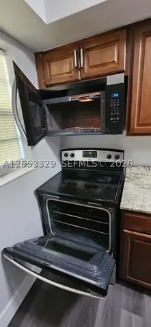 161 NW 40th Street Oakland Park FL 33309