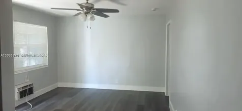 161 NW 40th Street Oakland Park FL 33309