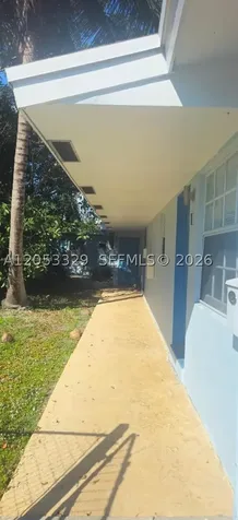 161 NW 40th Street Oakland Park FL 33309