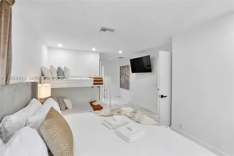 3261 Seaward Drive Lauderdale By The Sea FL 33062