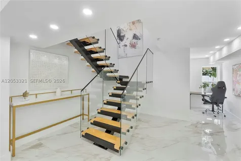 3261 Seaward Drive Lauderdale By The Sea FL 33062