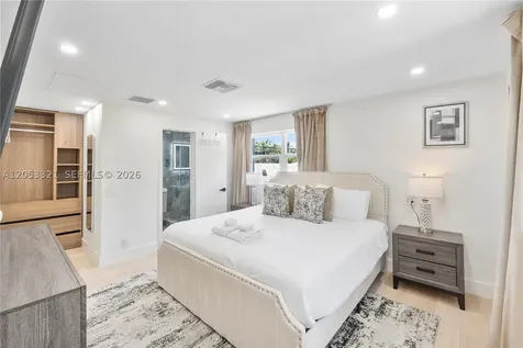 3261 Seaward Drive Lauderdale By The Sea FL 33062
