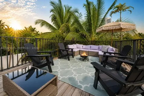 3261 Seaward Drive Lauderdale By The Sea FL 33062