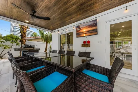 3261 Seaward Drive Lauderdale By The Sea FL 33062