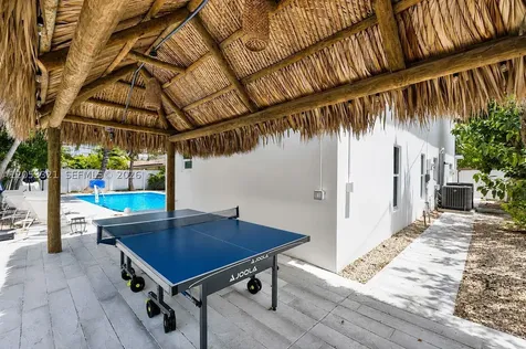 3261 Seaward Drive Lauderdale By The Sea FL 33062