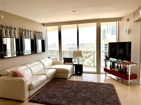 17201 Collins Avenue Sunny Isles Beach FL 33160