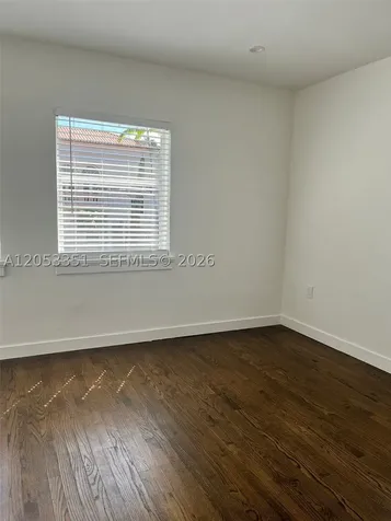 833 W 39th Street Miami Beach FL 33140