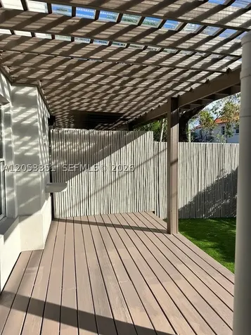 833 W 39th Street Miami Beach FL 33140